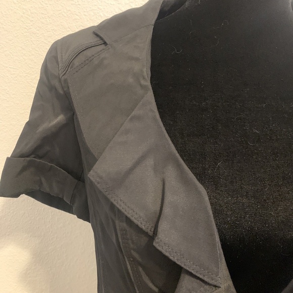 Short Sleeve Black Ruffled White House Black Market Dress Jacket Women's 2 - Picture 4 of 10